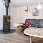 Hébergement de vacances 9 Person Holiday Home In Hemmet *